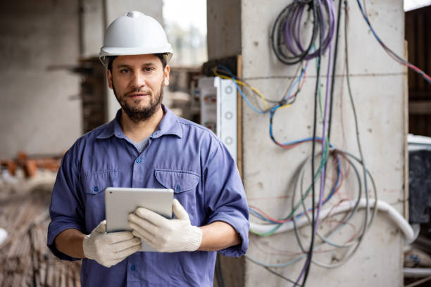 Best Electrical Troubleshooting Services  in Ashwaubenon, WI